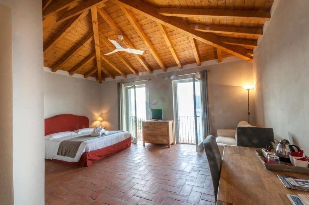 Locanda Pozzetto Лавено-Момбелло Екстер'єр фото